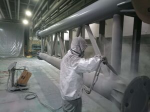 粉体塗装でも粉塵に要注意！大型集塵機で作業環境を改善